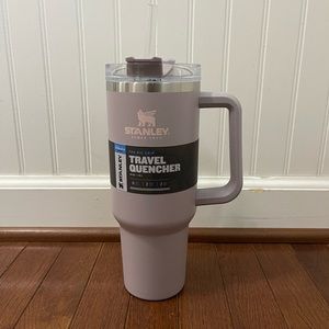 Stanley 40oz Travel Quencher NWT ABALONE